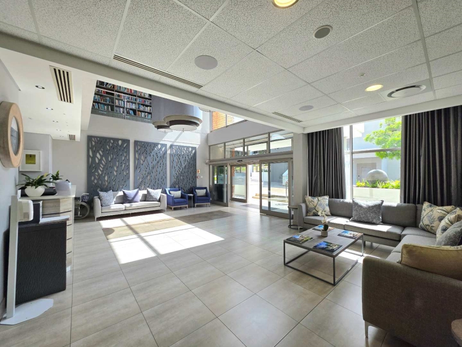 1 Bedroom Property for Sale in Plattekloof Western Cape